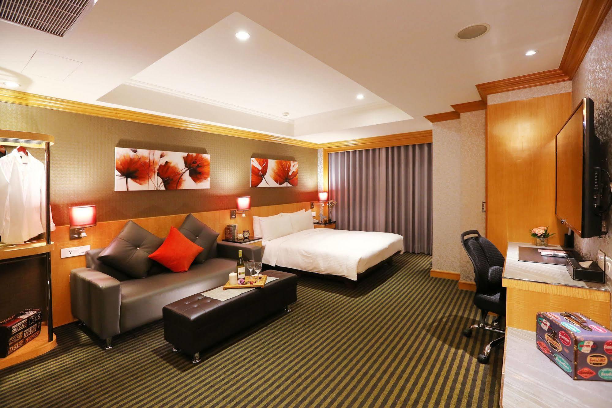 Beauty Hotels Taipei - Hotel Bchic Bagian luar foto